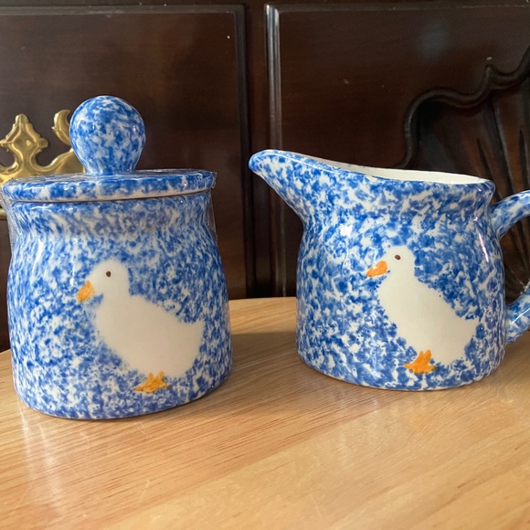 Los Angeles Pottery Blue Stipple Duck - Picture 1 of 1